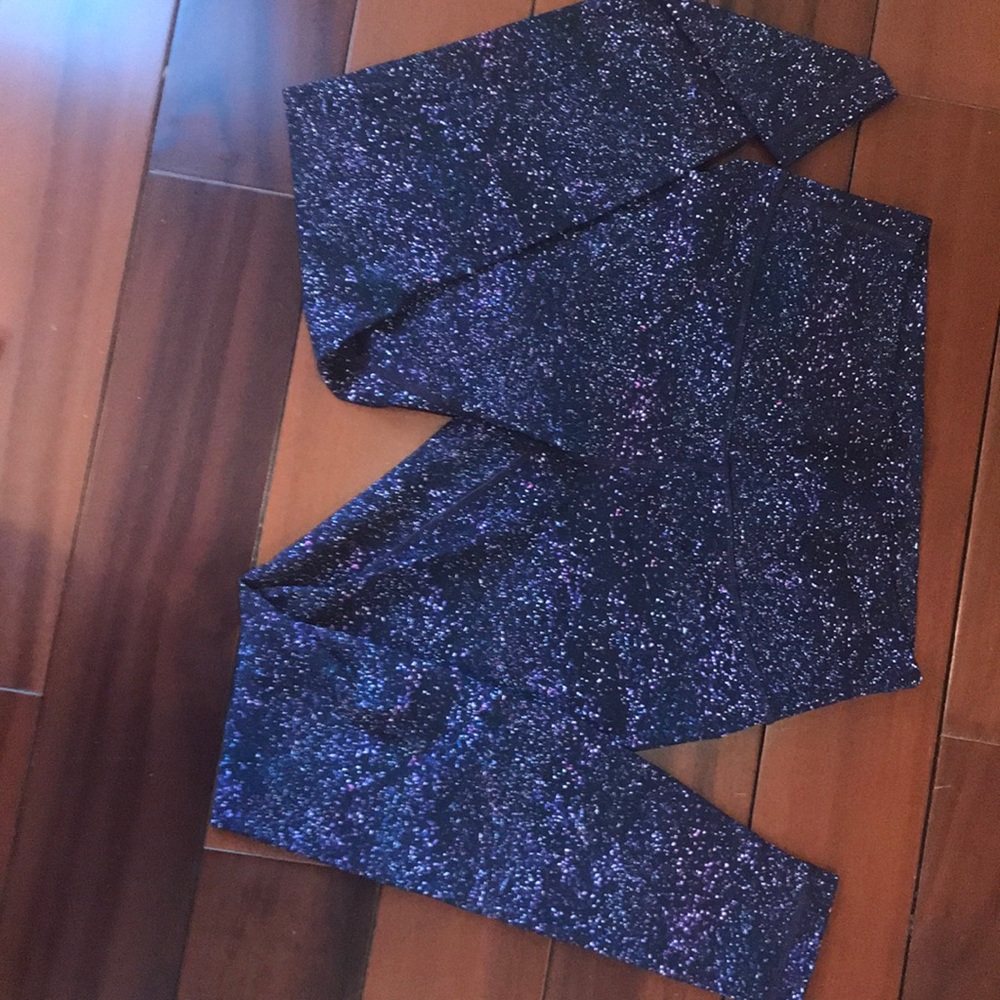 Lululemon - Picture 3 of 8